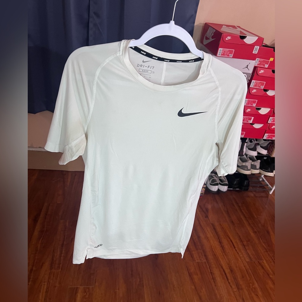 Nike dri fit white workout tee size small